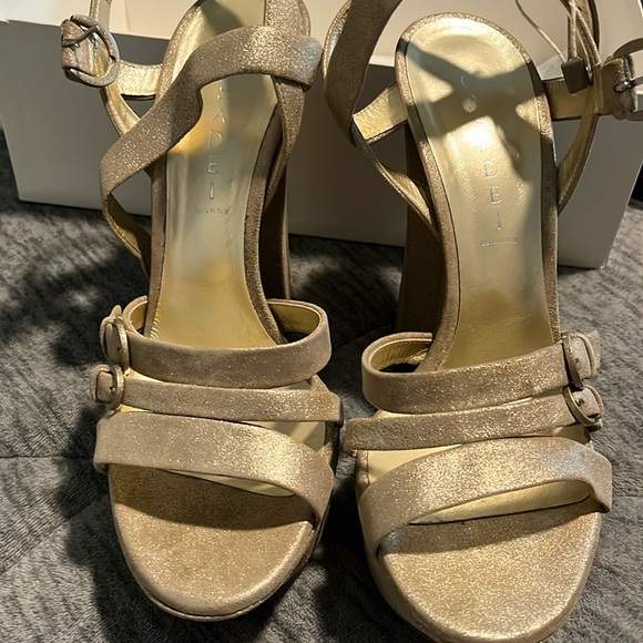 ✨Like new✨ Casadei platform sandals - Picture 4 of 8